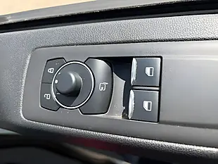 Used 2025 Ford Transit Custom Limited Frozen White - Interior and Exterior details 12