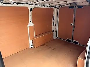 Used 2025 Ford Transit Custom Limited Frozen White - Interior and Exterior details 16