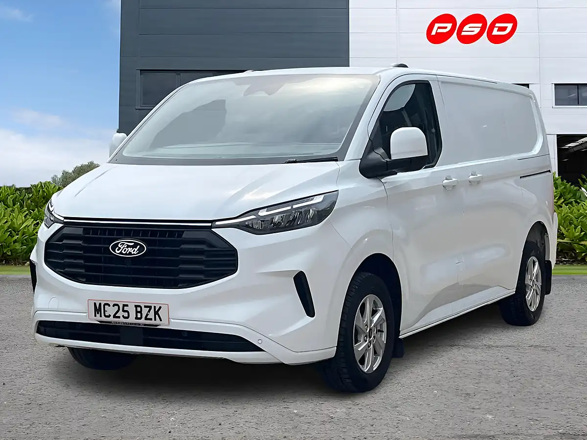 Used 2025 Ford Transit Custom Limited Frozen White - Interior and Exterior details 3