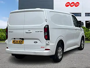 Used 2025 Ford Transit Custom Limited Frozen White - Interior and Exterior details 7