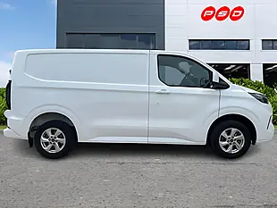 Used 2025 Ford Transit Custom Limited Frozen White - Interior and Exterior details 8
