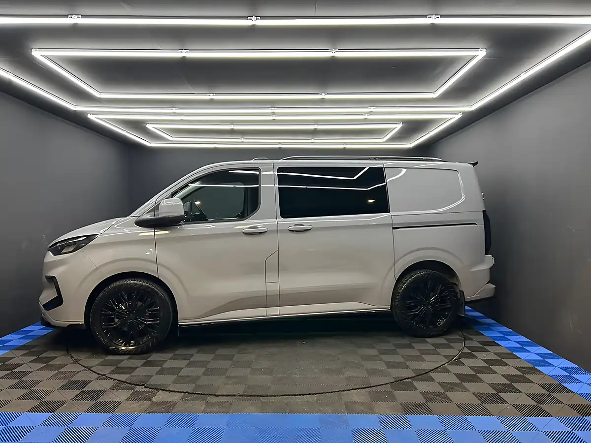 Used 2025 Ford Transit Custom Limited Grey - Interior and Exterior details 14