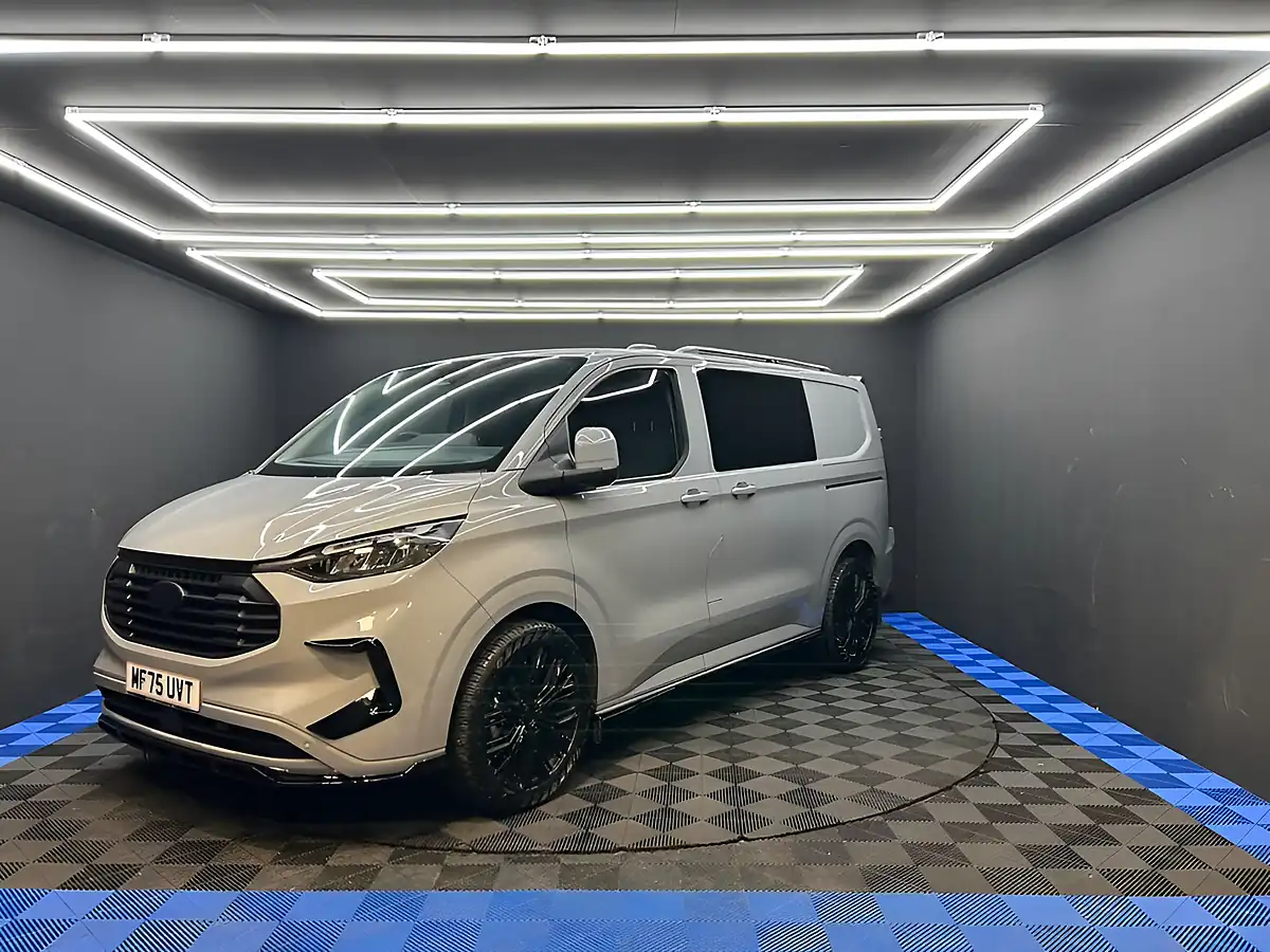 Used 2025 Ford Transit Custom Limited Grey - Interior and Exterior details 9
