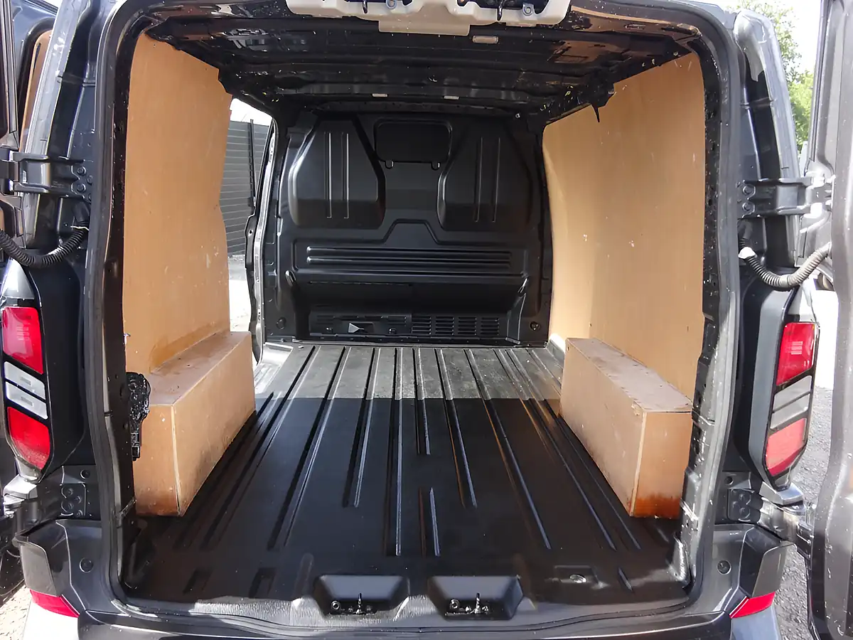 Used 2025 Ford Transit Custom Limited L1 H1 (swb) Grey - Interior and Exterior details 10