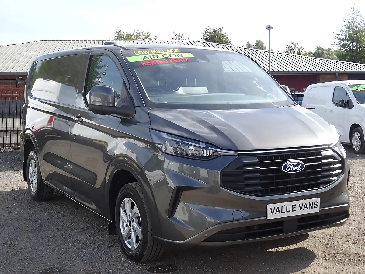 Used 2025 Ford Transit Custom Limited L1 H1 (swb) Grey - Interior and Exterior details 3