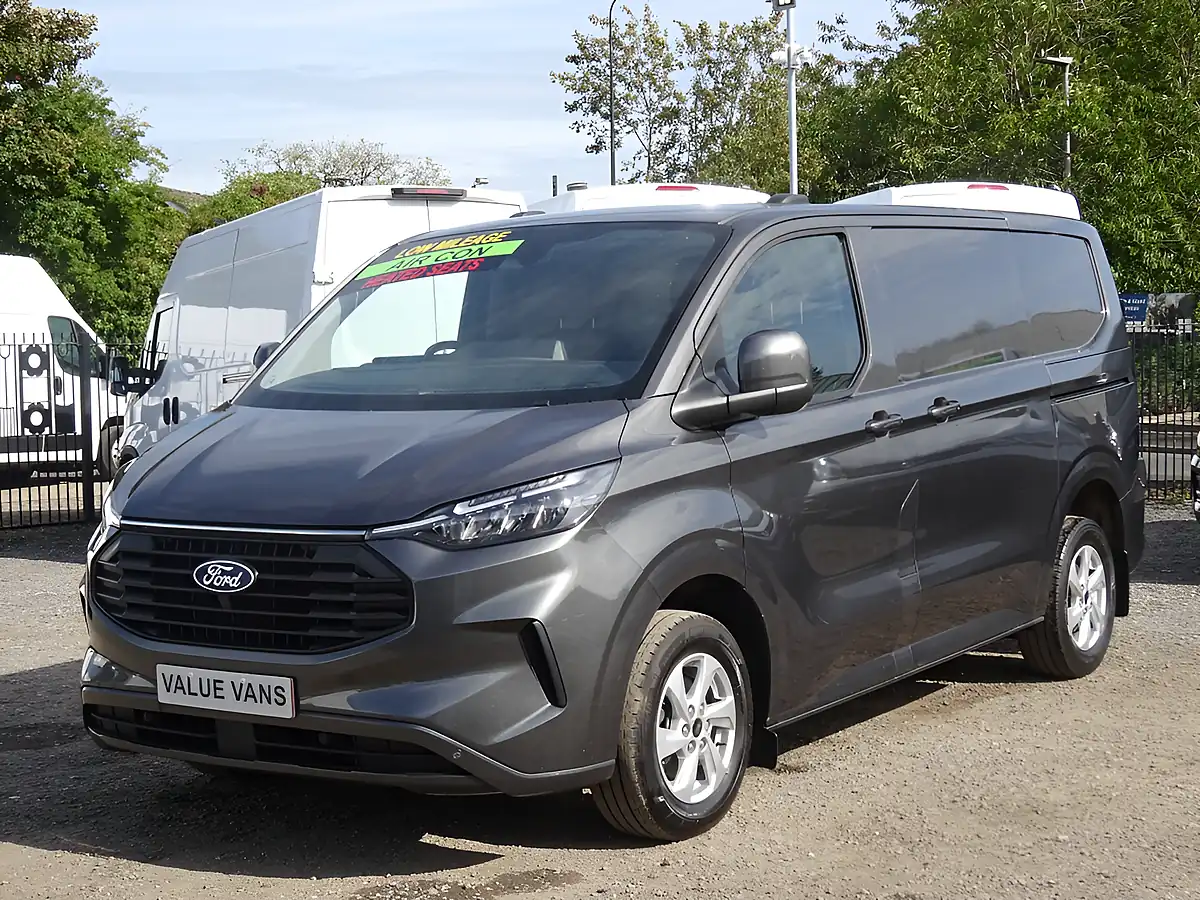 Used 2025 Ford Transit Custom Limited L1 H1 (swb) Grey - Interior and Exterior details 7