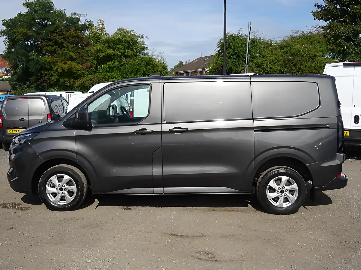 Used 2025 Ford Transit Custom Limited L1 H1 (swb) Grey - Interior and Exterior details 9