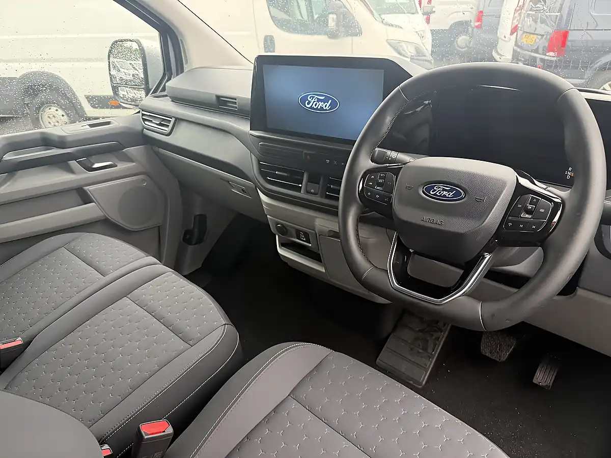 Used 2025 Ford Transit Custom Limited Moondust Silver - Interior and Exterior details 7