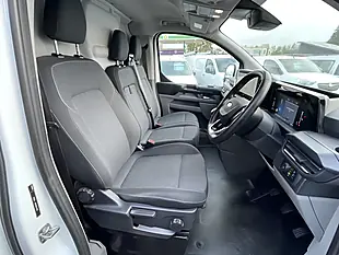 Used 2025 Ford Transit Custom Limited Swb White - Interior and Exterior details 11