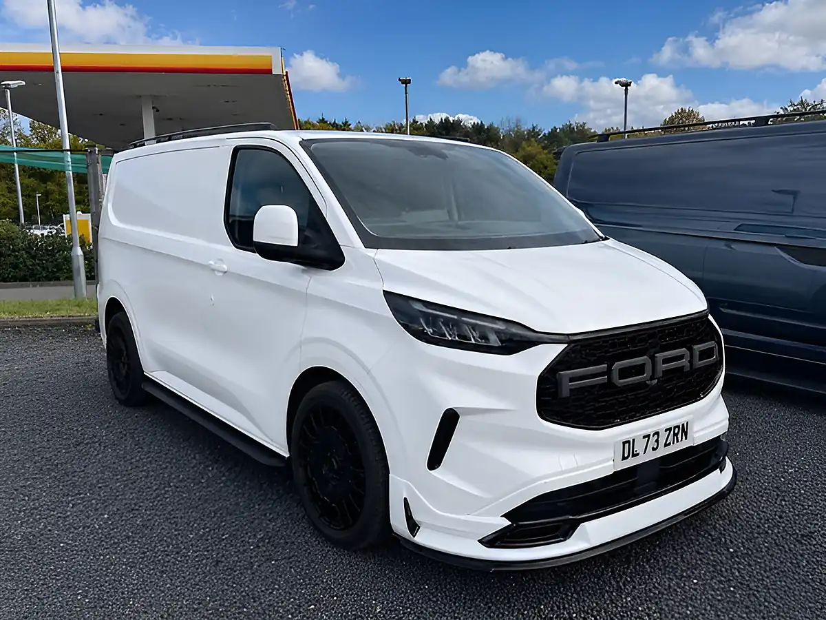 Used 2025 Ford Transit Custom Ms-Rt Crew Van Double Cab Grey - Interior and Exterior details 2