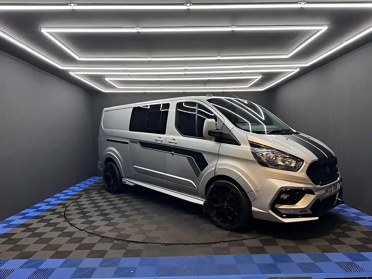 Used 2025 Ford Transit Custom Ms-Rt Crew Van Double Cab Grey - Interior and Exterior details 3