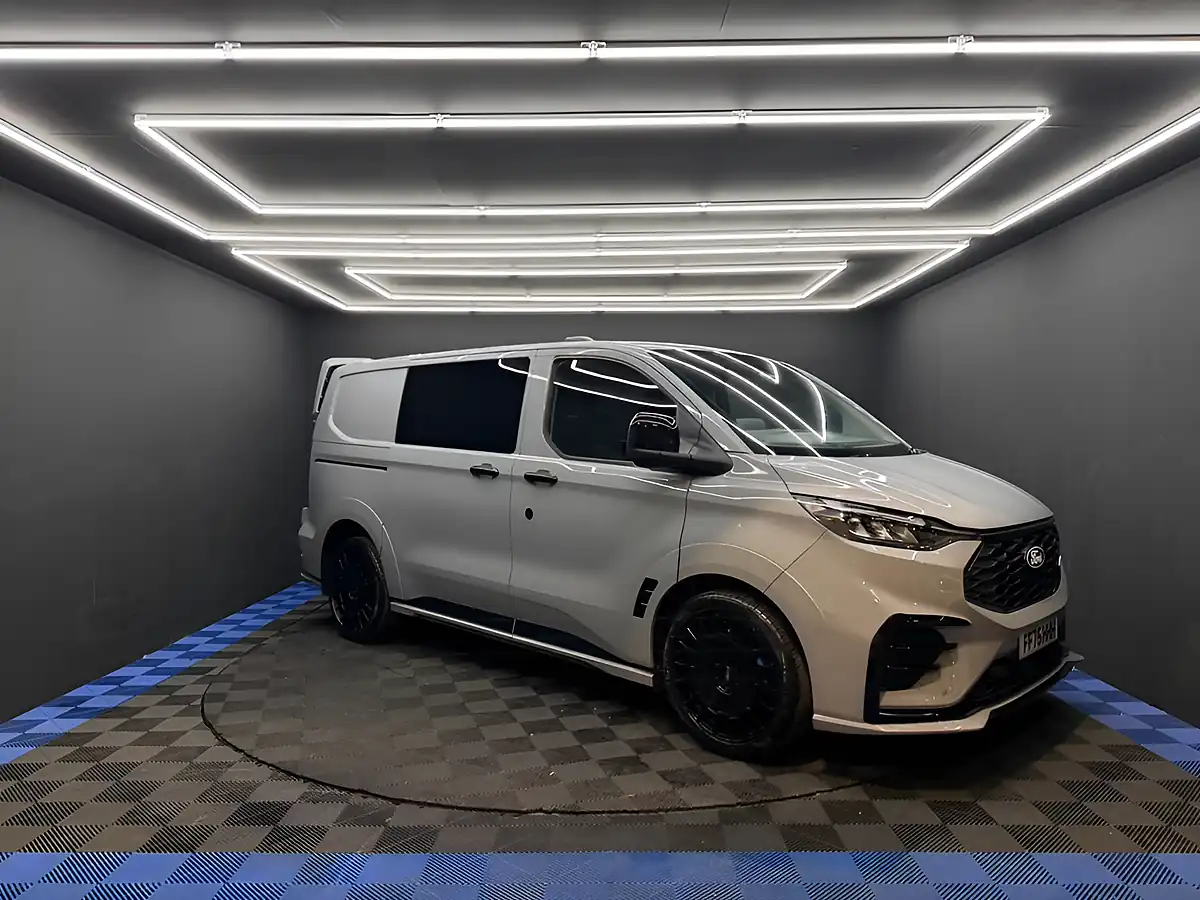 Used 2025 Ford Transit Custom Ms-Rt Crew Van Grey Matter - Front View