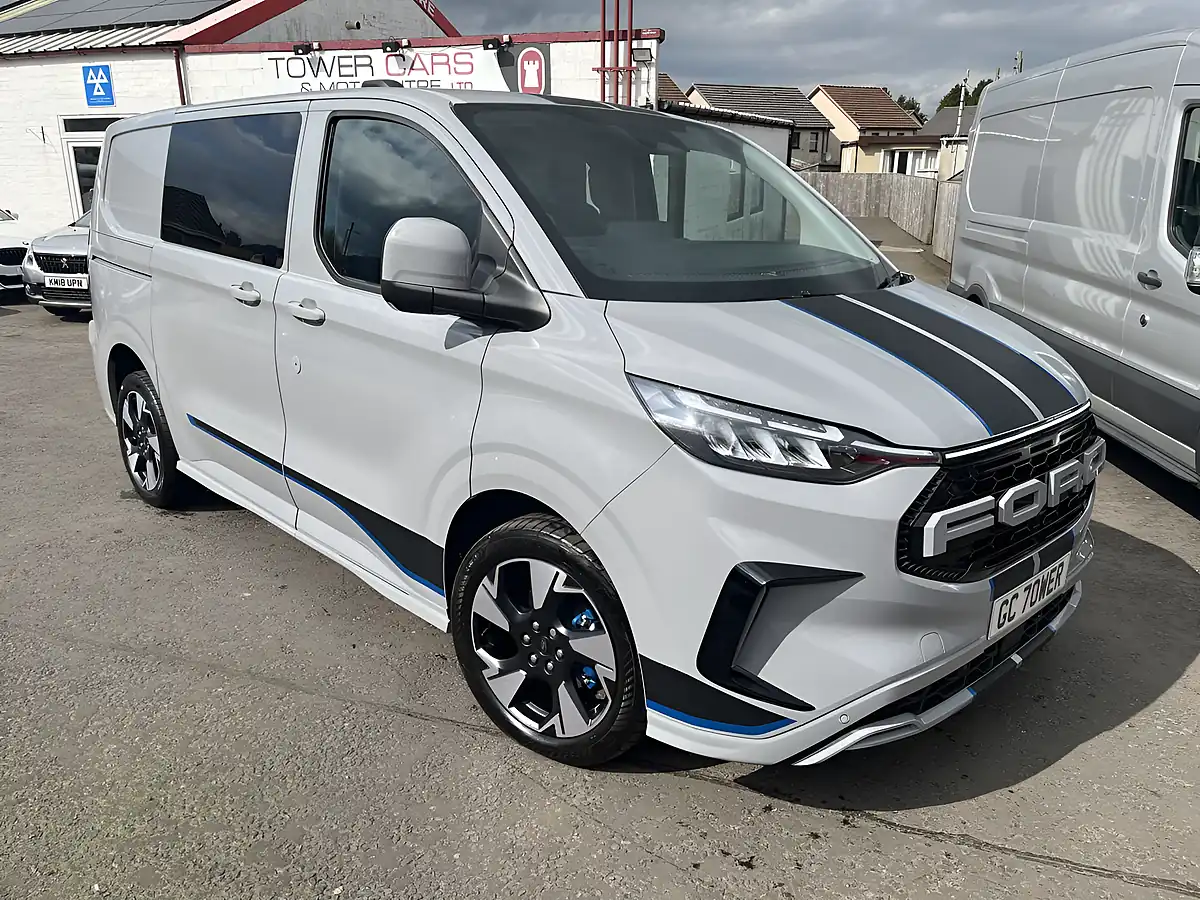Used 2025 Ford Transit Custom Sport Crew Grey - Front View