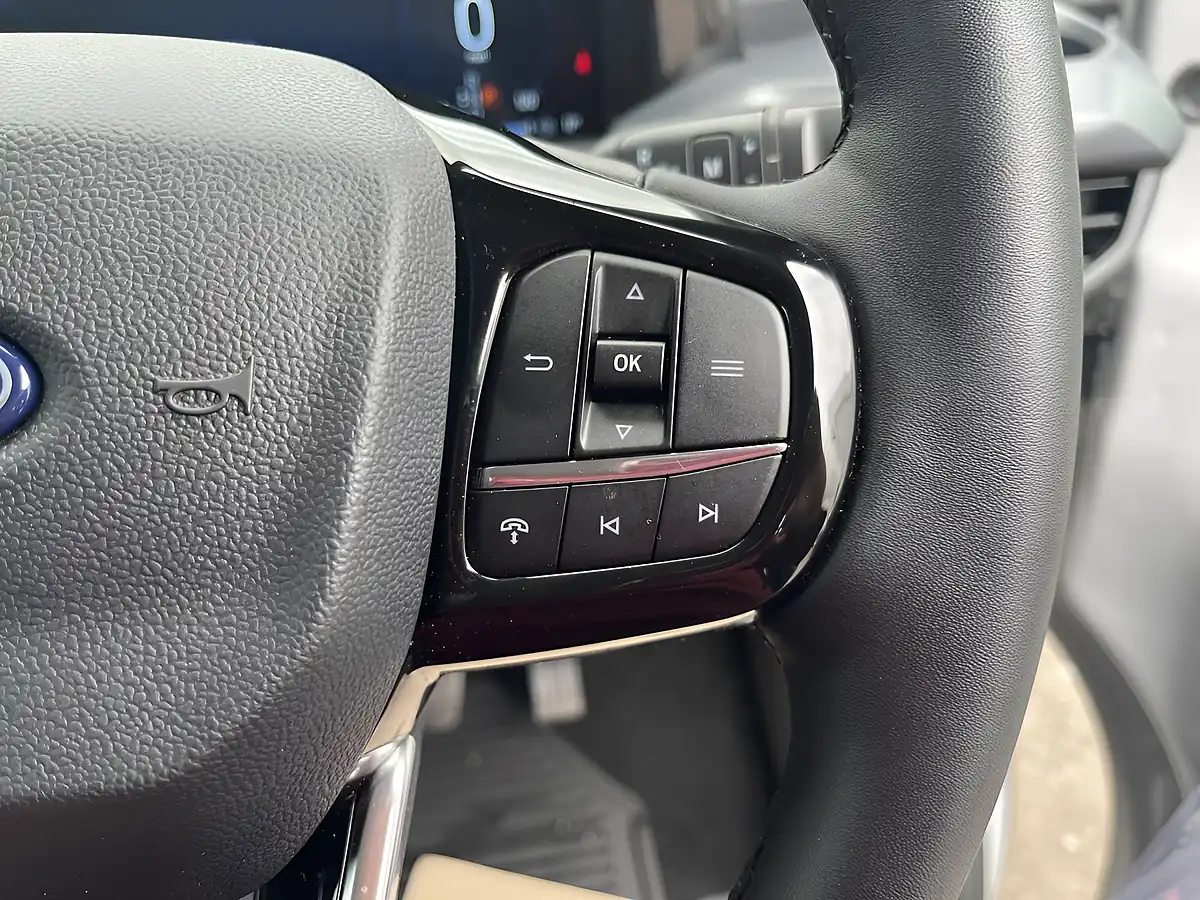 Used 2025 Ford Transit Custom Sport Crew Grey - Interior and Exterior details 16