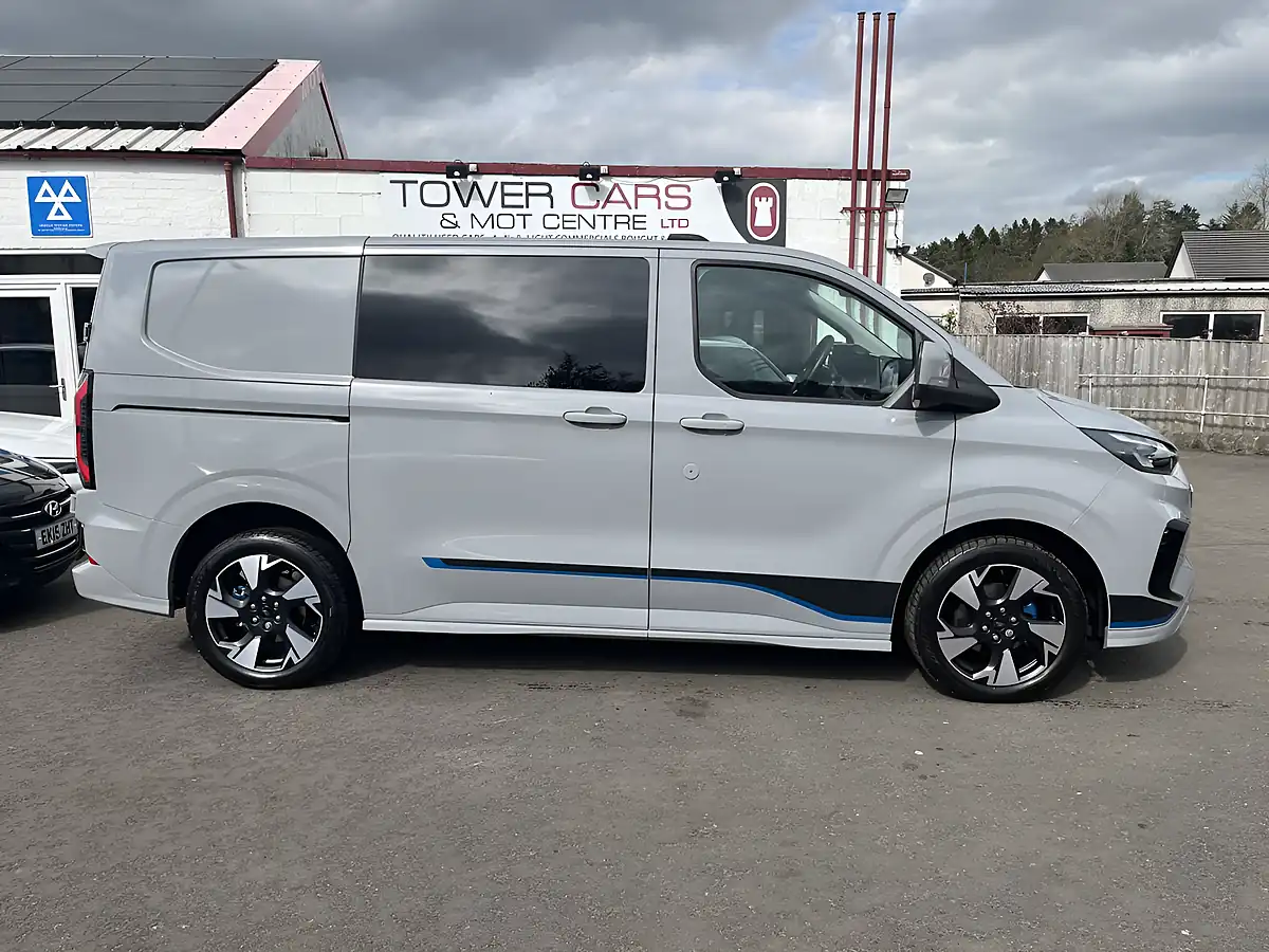 Used 2025 Ford Transit Custom Sport Crew Grey - Interior and Exterior details 2