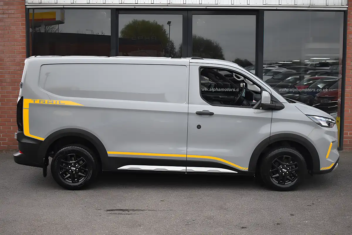 Used 2025 Ford Transit Custom Trail Grey Matter - Interior and Exterior details 3