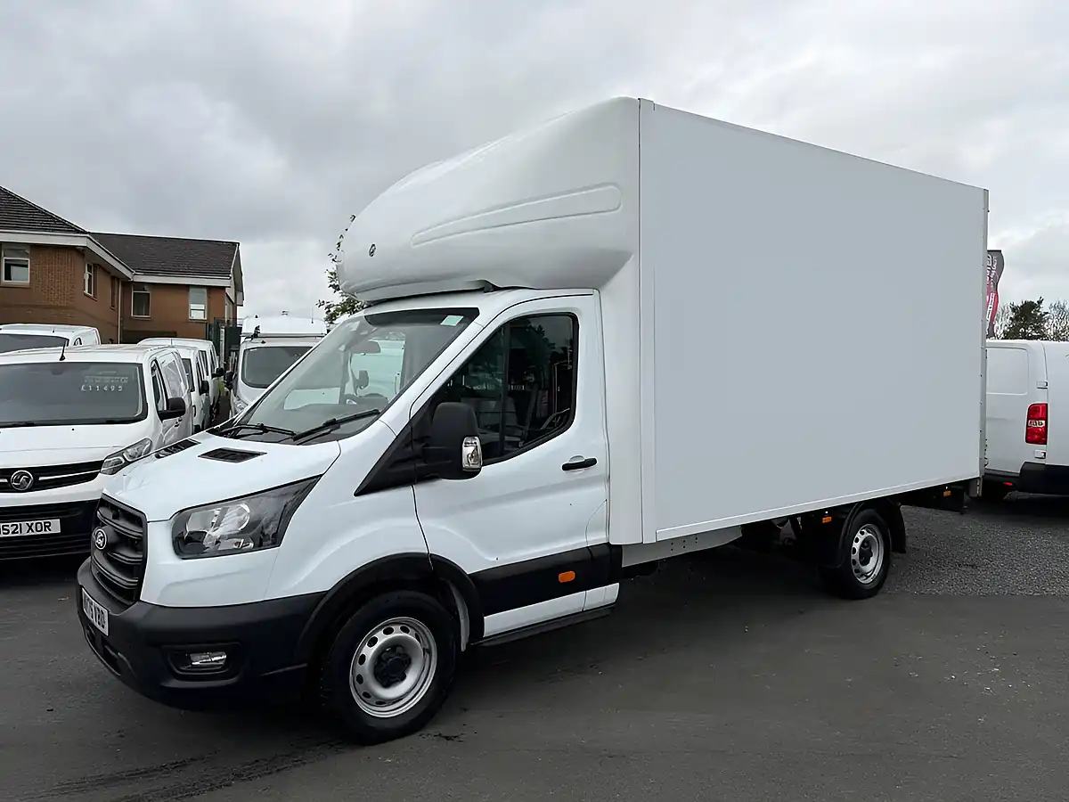 Used 2025 Ford Transit Leader Chassis Cab White - Front View