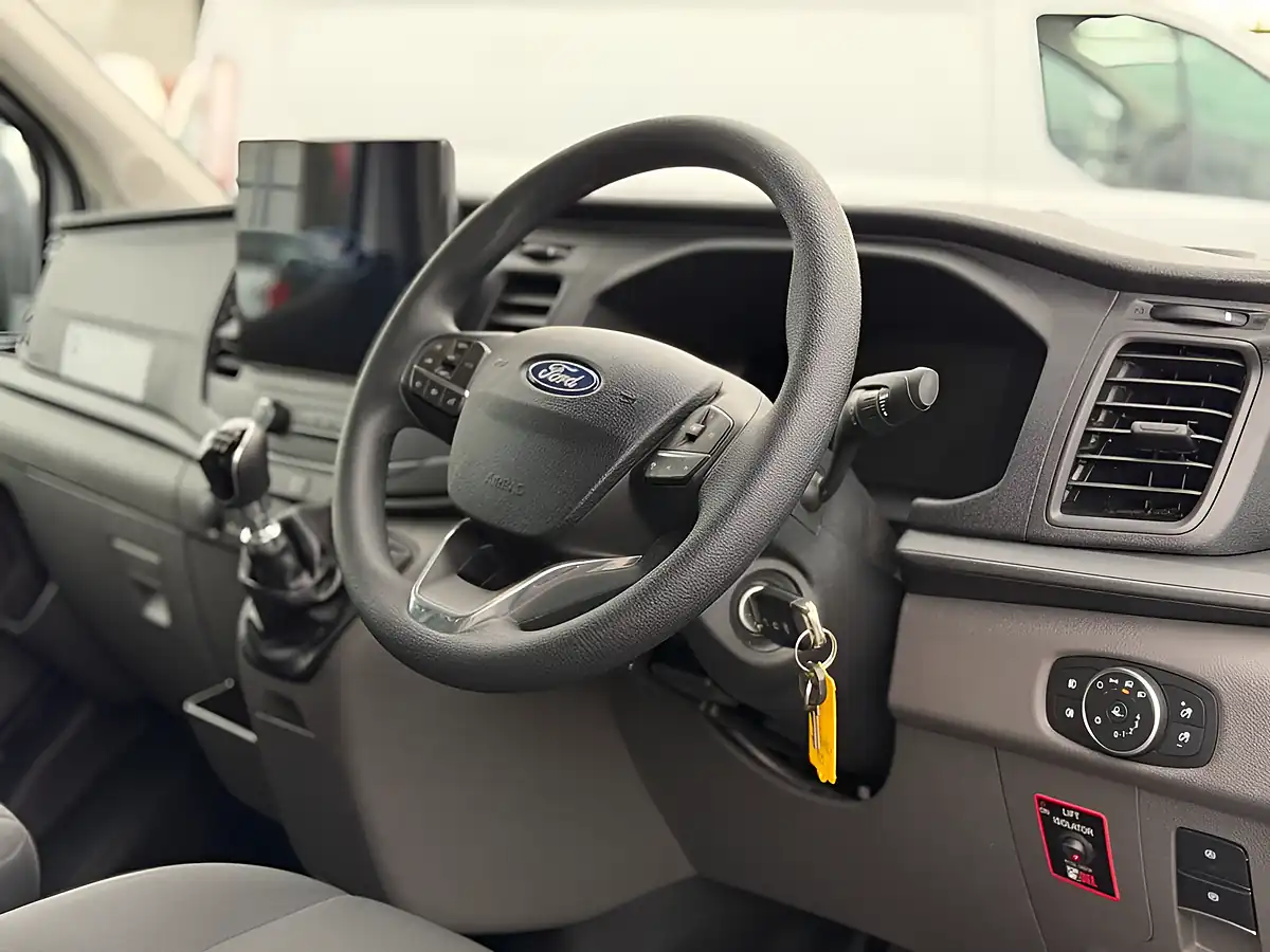 Used 2025 Ford Transit Leader Chassis Cab White - Interior and Exterior details 4