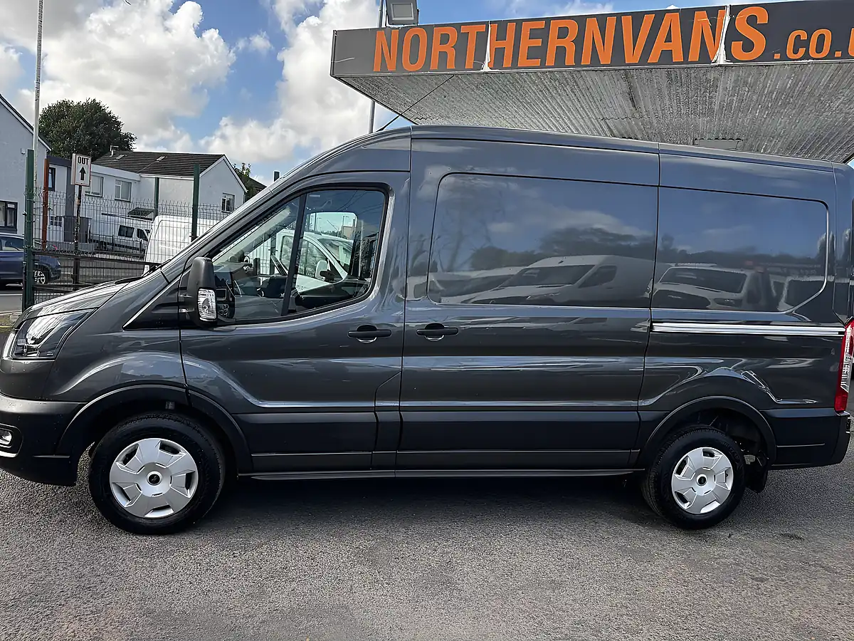 Used 2025 Ford Transit Trend Magnetic (metallic Colour) - Interior and Exterior details 13