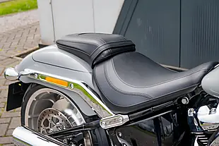 Used 2025 Harley-Davidson Fat Boy Billiard Grey - Interior and Exterior details 13