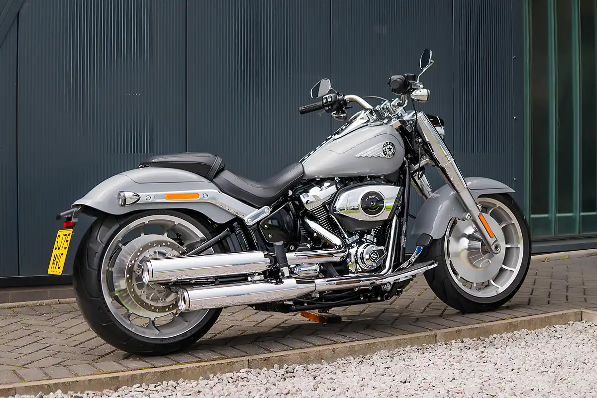 Used 2025 Harley-Davidson Fat Boy Billiard Grey - Interior and Exterior details 6