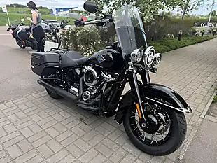 Used 2025 Harley-Davidson Heritage Classic Black - Interior and Exterior details 3