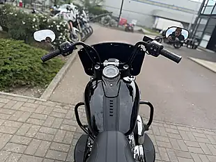 Used 2025 Harley-Davidson Heritage Classic Black - Interior and Exterior details 8