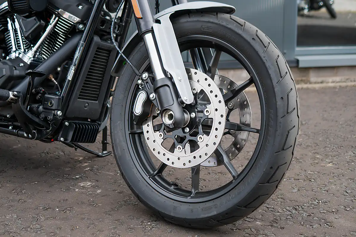 Used 2025 Harley-Davidson Low Rider S Billiard Grey - Interior and Exterior details 3
