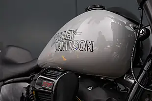 Used 2025 Harley-Davidson Low Rider S Billiard Grey - Interior and Exterior details 7