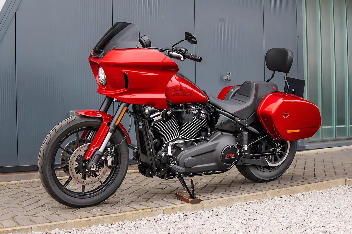 Used 2025 Harley-Davidson Low Rider ST Brilliant Red - Interior and Exterior details 15