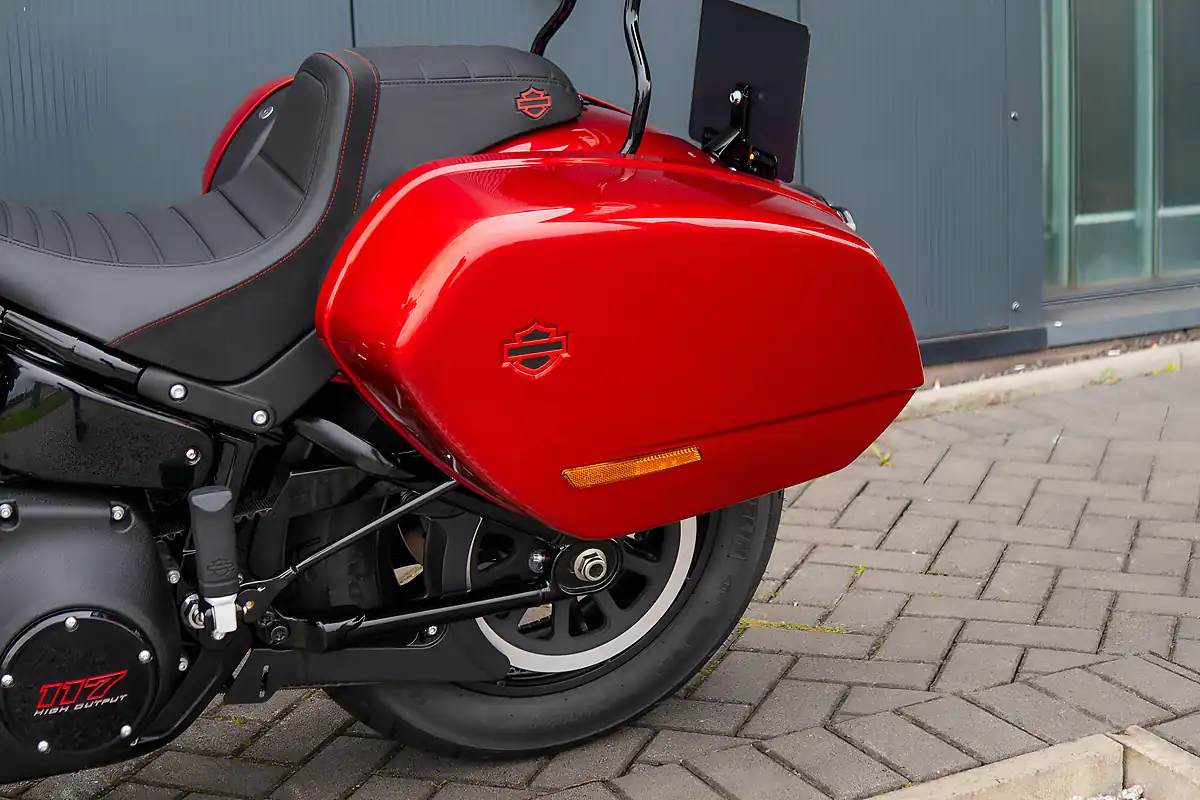 Used 2025 Harley-Davidson Low Rider ST Brilliant Red - Interior and Exterior details 16