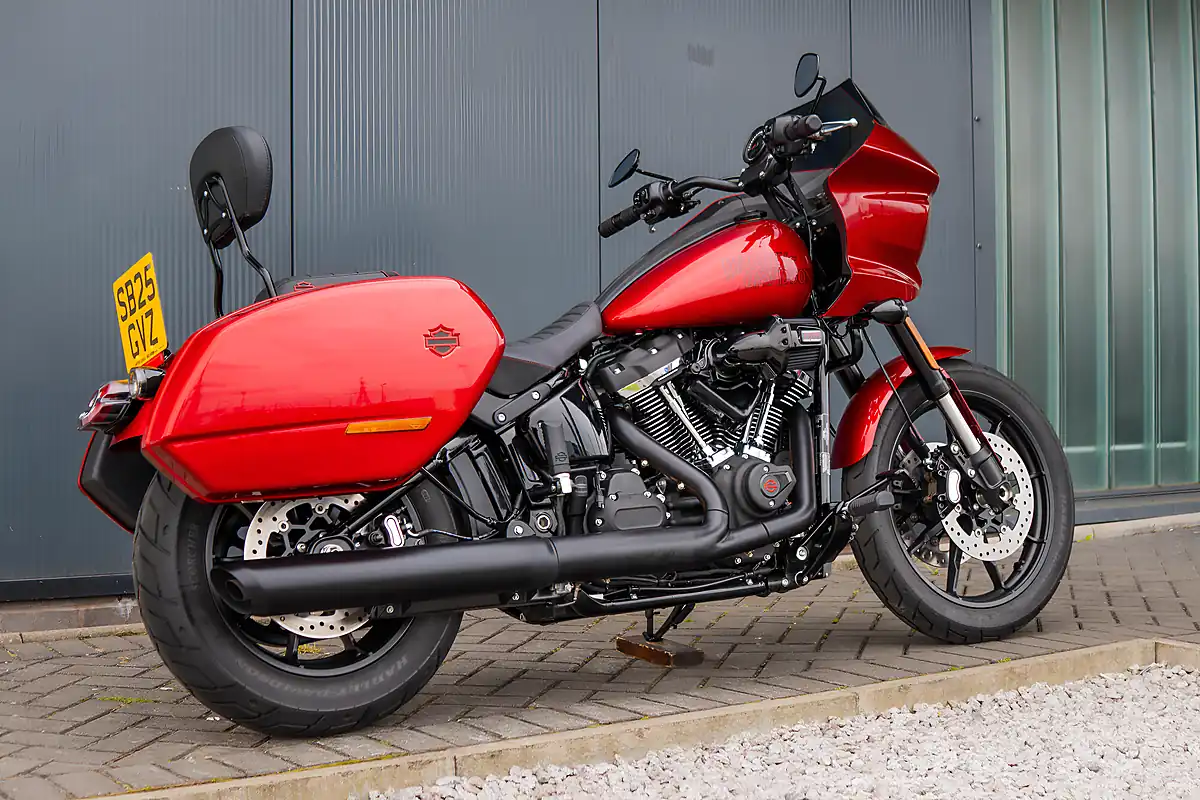 Used 2025 Harley-Davidson Low Rider ST Brilliant Red - Interior and Exterior details 6