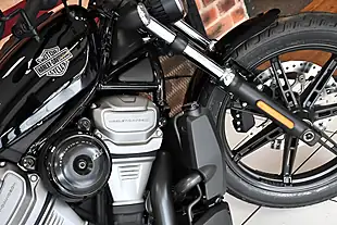 Used 2025 Harley-Davidson Nightster 975 Black - Interior and Exterior details 18