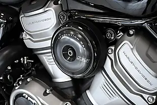 Used 2025 Harley-Davidson Nightster 975 Black - Interior and Exterior details 3