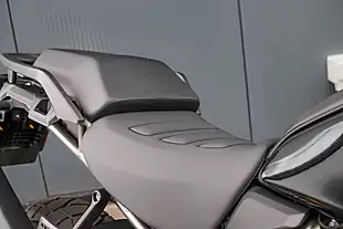 Used 2025 Harley-Davidson Pan America 1250 Special Vivid Black - Interior and Exterior details 13