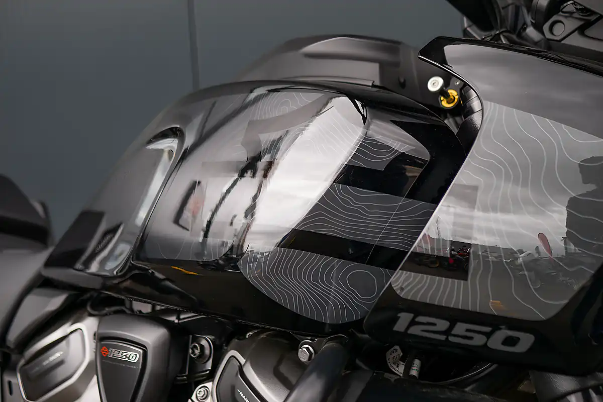Used 2025 Harley-Davidson Pan America 1250 Special Vivid Black - Interior and Exterior details 9