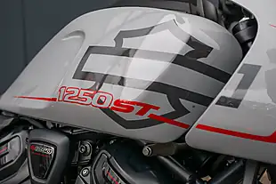 Used 2025 Harley-Davidson Pan America 1250 ST Billiard Grey - Interior and Exterior details 9