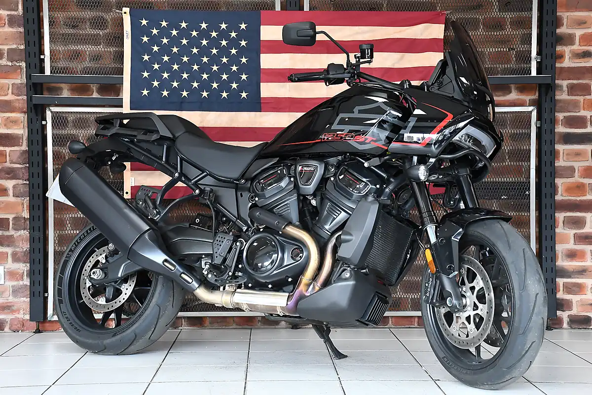 Used 2025 Harley-Davidson Pan America ST Vivid Black - Front View