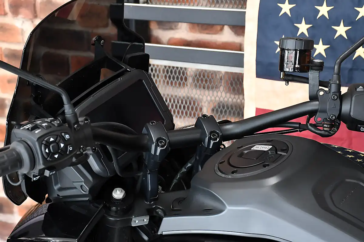 Used 2025 Harley-Davidson Pan America ST Vivid Black - Interior and Exterior details 8