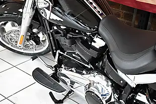 Used 2025 Harley-Davidson Softail Flstf Fat Boy Black - Interior and Exterior details 15