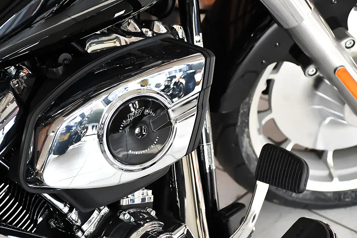 Used 2025 Harley-Davidson Softail Flstf Fat Boy Black - Interior and Exterior details 18