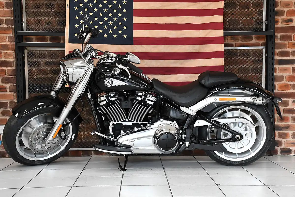 Used 2025 Harley-Davidson Softail Flstf Fat Boy Black - Interior and Exterior details 8