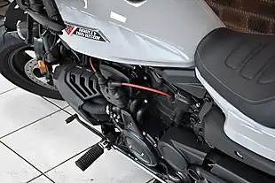 Used 2025 Harley-Davidson Sportster S Billiard Grey - Interior and Exterior details 14