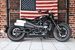 Used 2025 Harley-Davidson Sportster S Vivid Black - Interior and Exterior details 6