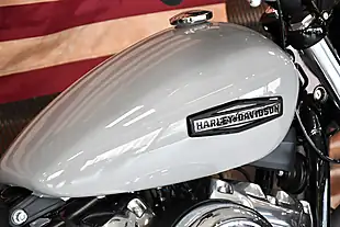 Used 2025 Harley-Davidson Street Bob Billiard Gray - Interior and Exterior details 3
