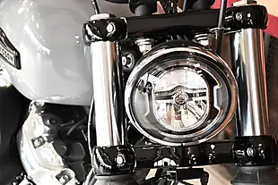 Used 2025 Harley-Davidson Street Bob Billiard Gray - Interior and Exterior details 6