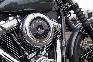 Used 2025 Harley-Davidson Street Bob Iron Horse Metallic - Interior and Exterior details 9