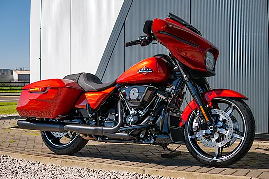 2025 Harley-Davidson Street Glide Whiskey Firestorm