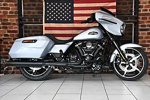 Used 2025 Harley-Davidson Touring Flhx Street Glide Atlast Silver Metallic - Interior and Exterior details 6