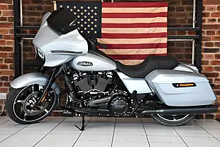 Used 2025 Harley-Davidson Touring Flhx Street Glide Atlast Silver Metallic - Interior and Exterior details 7